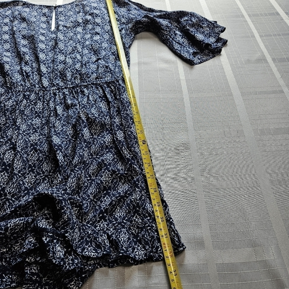 Abercrombie & Fitch navy romper with 3/4 bell sleeves and ruffled hem size M - Picture 7 of 12